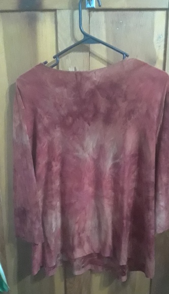 Xl stretchy soft plus size top. - Picture 2 of 2